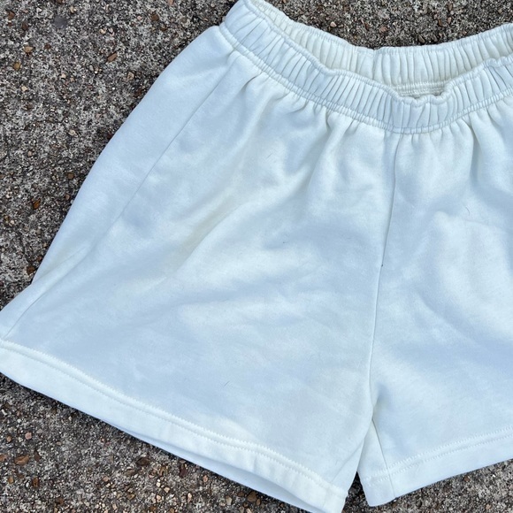 Cup of Therapy Women’s Shorts Sweat Size S Elephant Graphic Lounge Cream - Picture 2 of 6